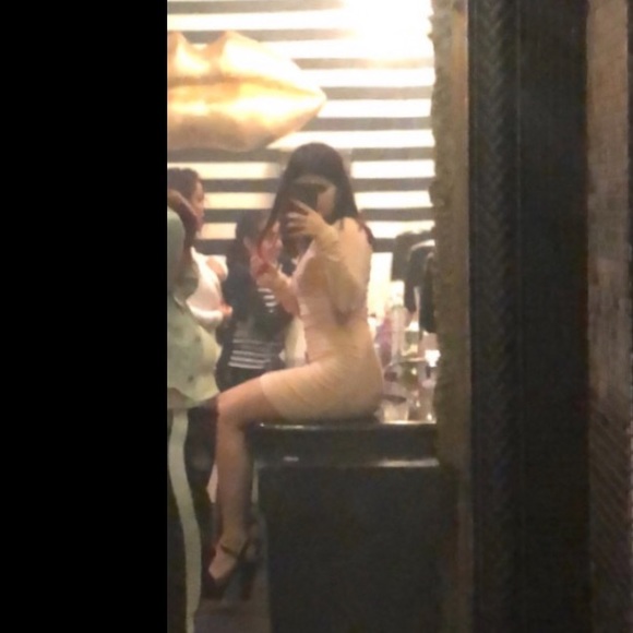 Dress - Picture 3 of 3